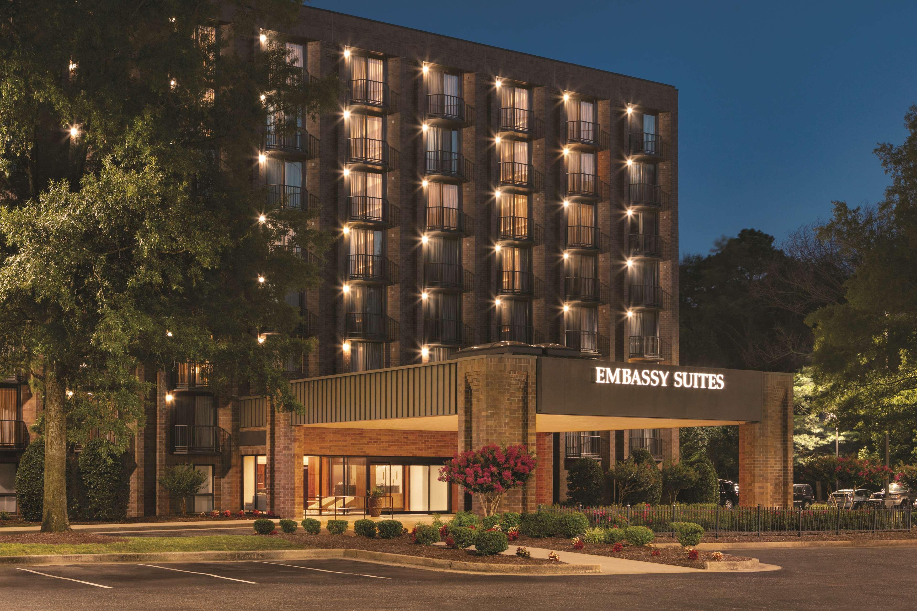 Hotel Embassy By Hilton Richmond Dumbarton
