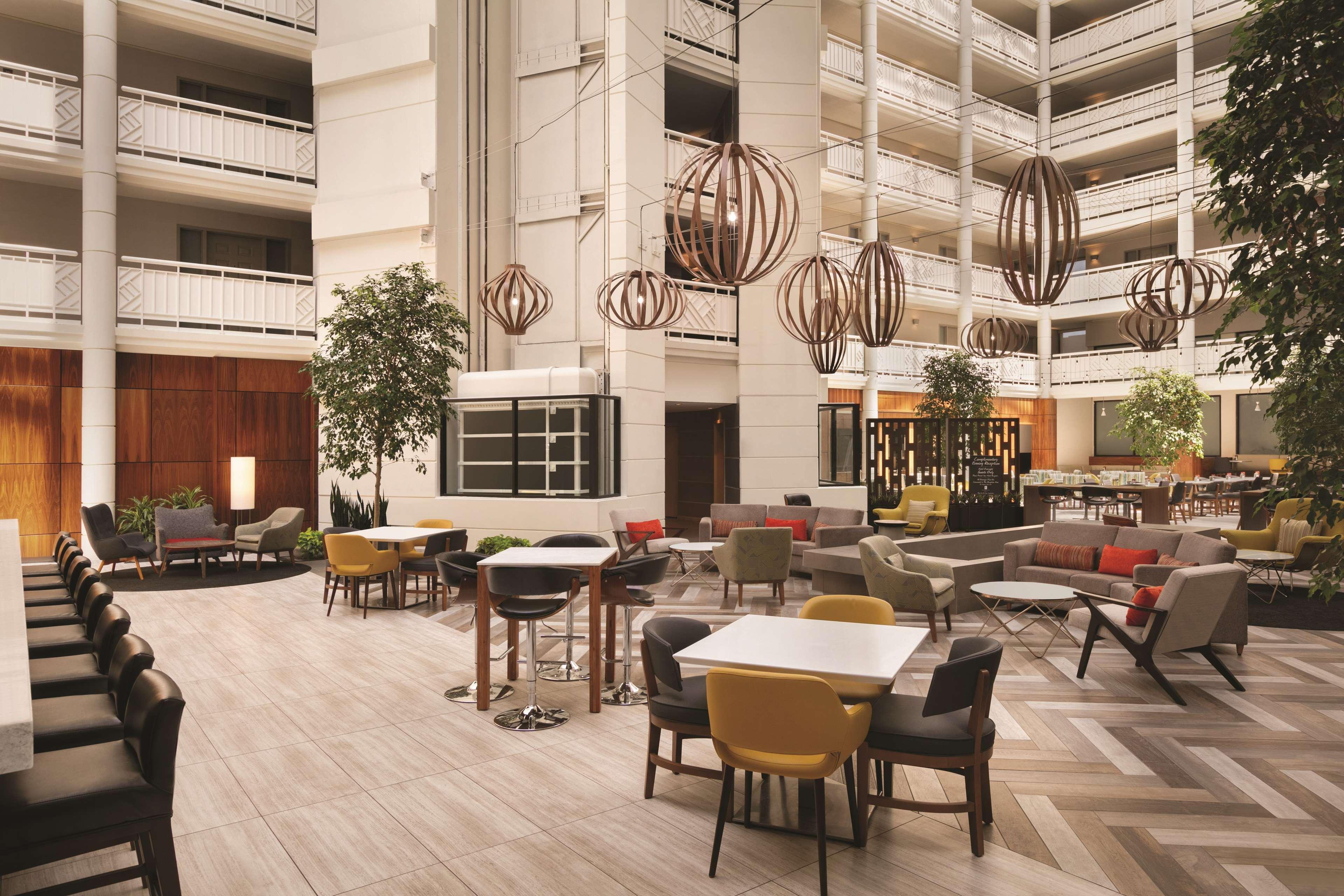 Hotel Embassy By Hilton Richmond Dumbarton